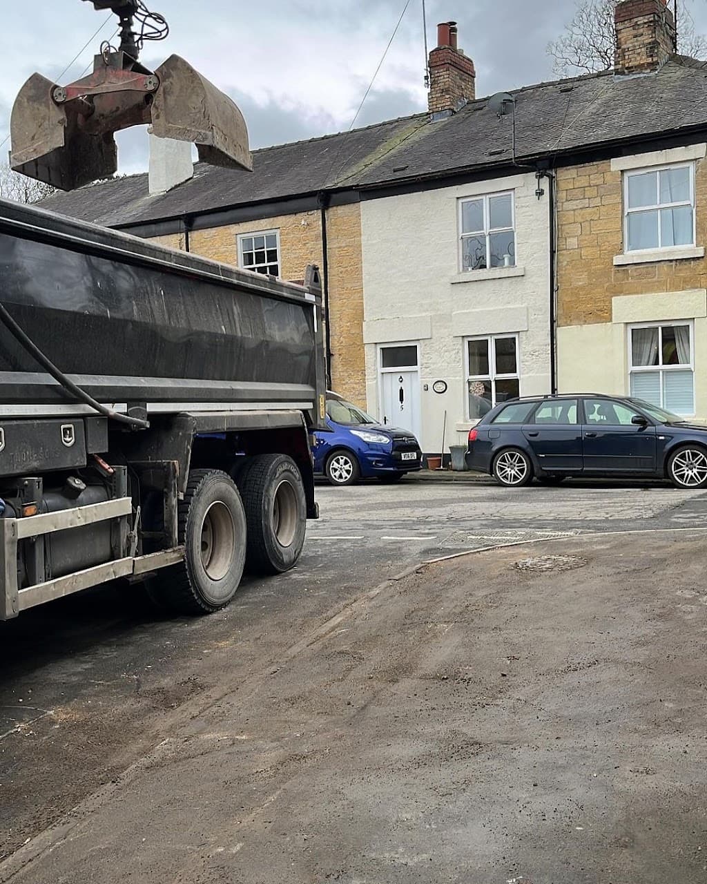 Up North Grab Hire