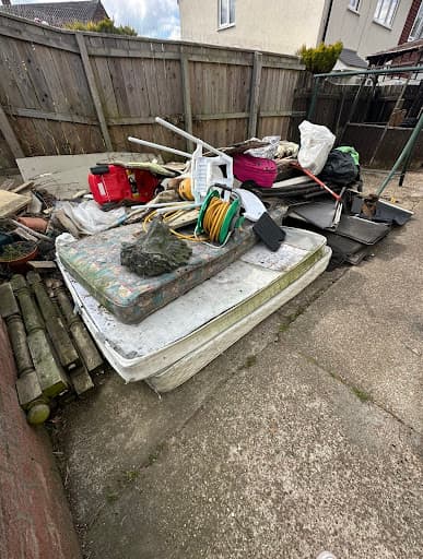 Joe Junk Rubbish Removal Newcastle — Customer photo