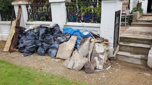 Dirty business rubbish clearance — Customer photo