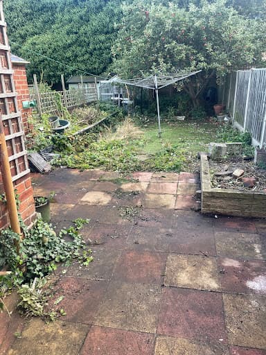 E Total Rubbish Clearance — Customer photo