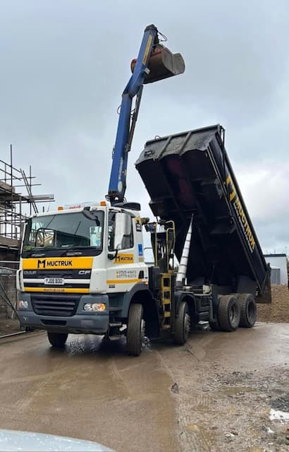 Muctruk Ltd - HIAB Transport & Training, Grab Hire & Aggregate Supplier