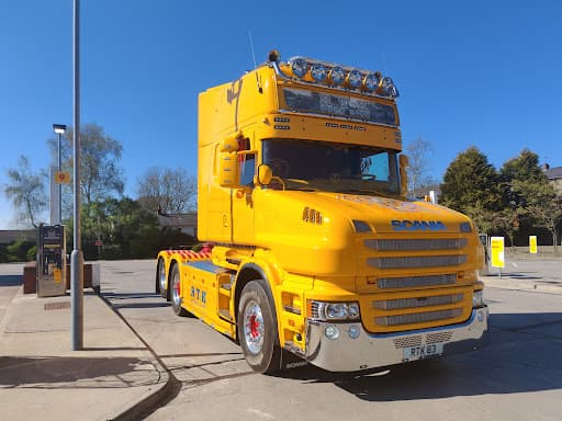 R T K Grab Hire Ltd — Customer photo